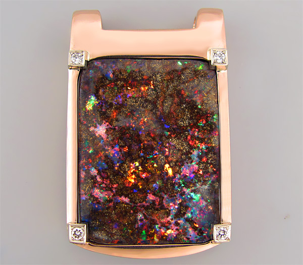 Золото Кулон с шикарным болдер опалом и бриллиантами