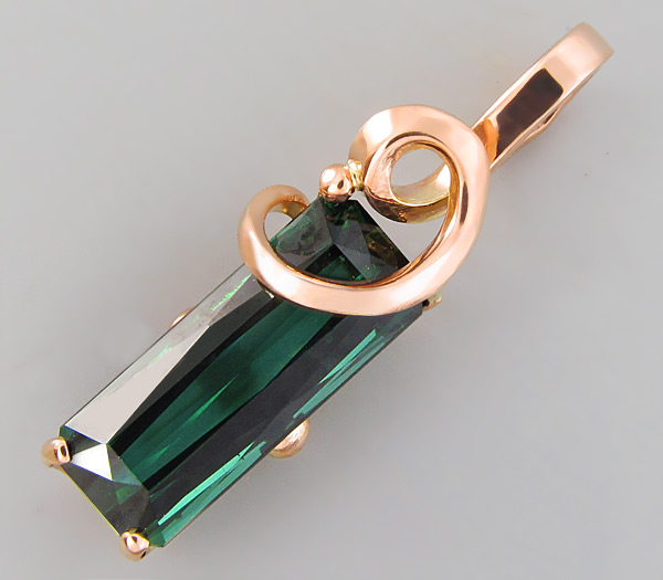 Золото Кулон с турмалином