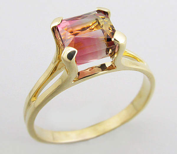 Золото Кольцо с чистейшим полихромным турмалином