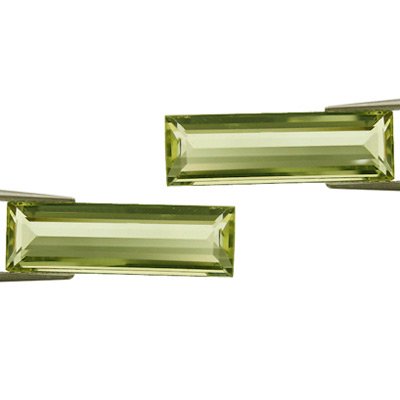 Пара зеленых бериллов 11,41 карат