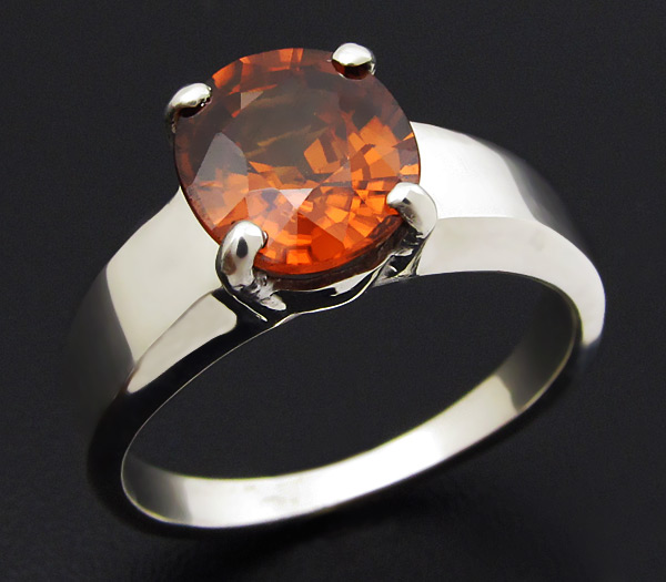 Золото Кольцо с золотисто-оранжевым цирконом