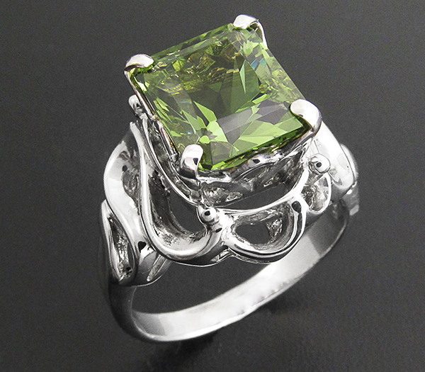 Серебро 925 Кольцо с молдавитом