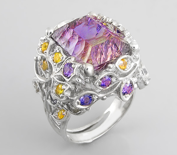 Серебро 925 Кольцо с чистейшим аметрином, окруженным россыпью желтых и фиолетовых сапфиров