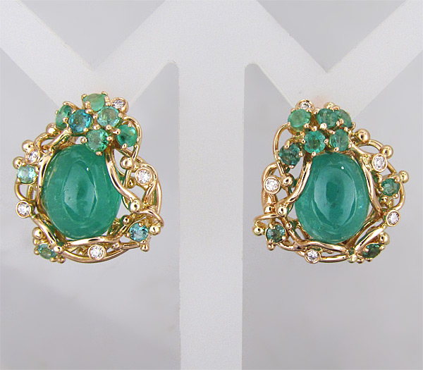 Золото Серьги с изумрудами и бриллиантами
