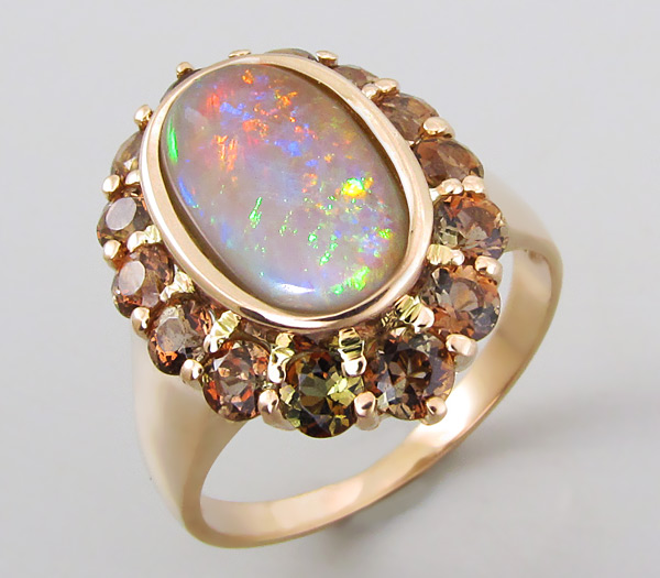 Золото Кольцо с опалом и андалузитами