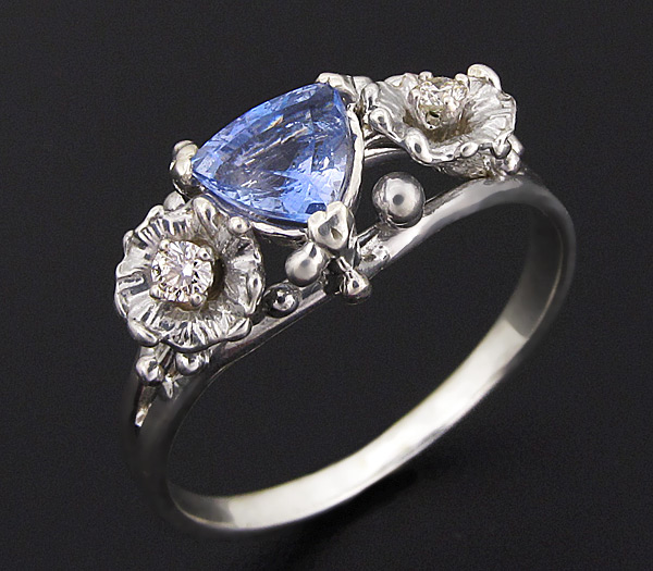 Серебро 925 Кольцо с еремеевитом и бриллиантами