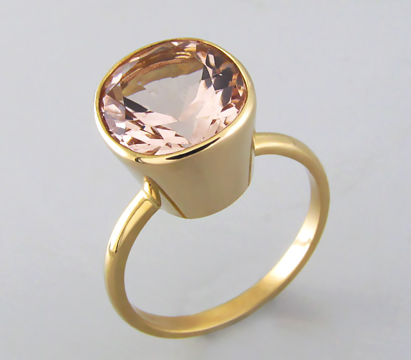 Золото Кольцо с превосходным морганитом