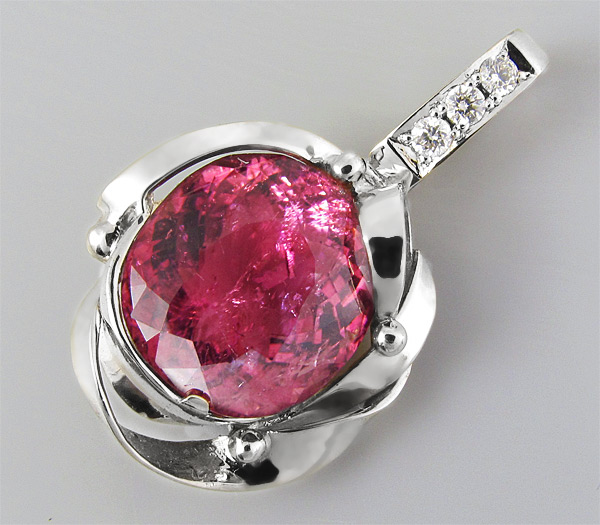 Золото Кулон с красивейшим рубеллитом и бриллиантами