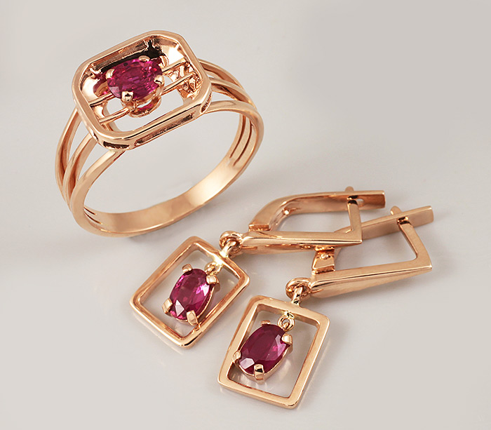 Золото Комплект с рубинами