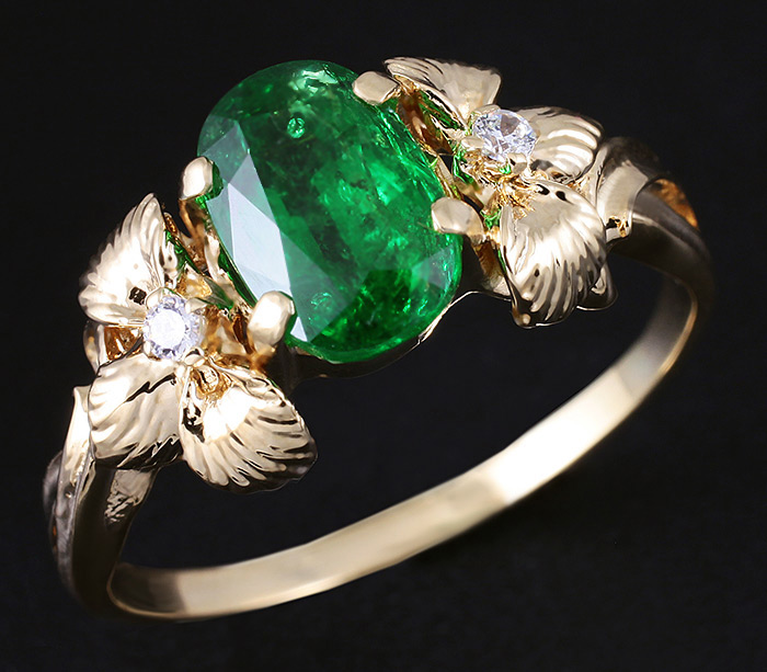 Золото Кольцо c цаворитом гранатом и бриллиантами