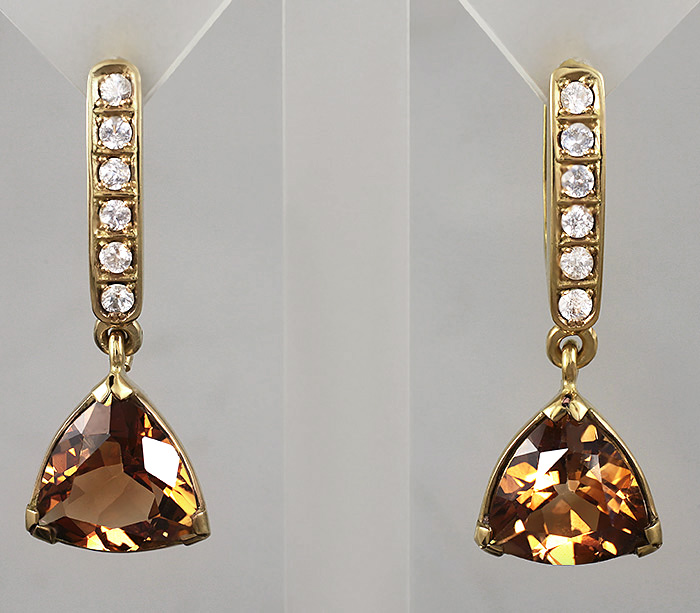 Золото Серьги с империал топазами и лейкосапфирами