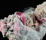 Кристаллы рубеллитов, дымчатый кварц и лепидолит на клевландите 956 грамм