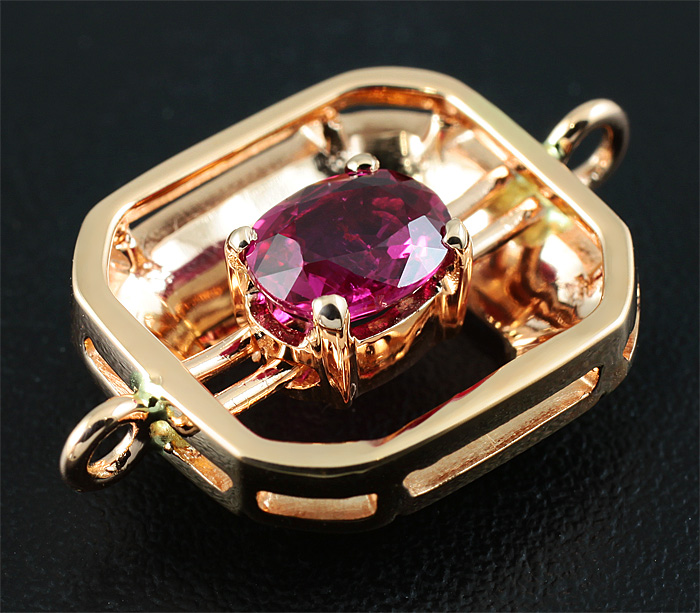 Золото Площадка браслета с рубином