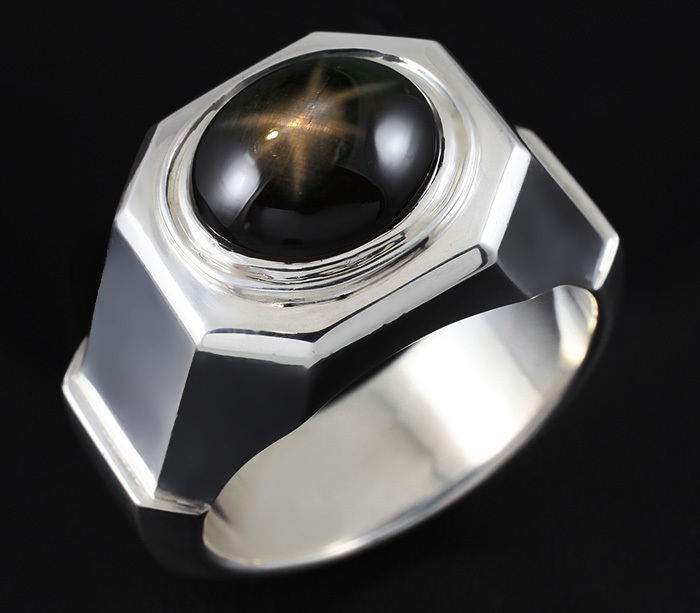 Серебро 925 Кольцо cо звездчатым сапфиром