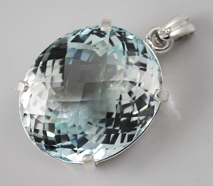 Серебро 925 Кулон с топазом