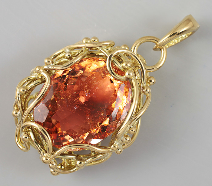 Золото Кулон с падпараджа турмалином