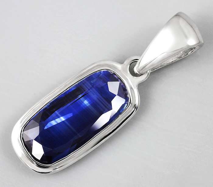 Серебро 925 Кулон с сапфиром