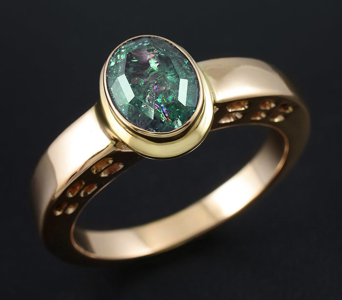 Золото Кольцо с алекандритом