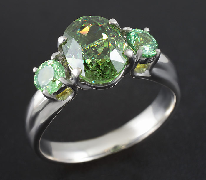 Золото Кольцо c демантоидами гранатами