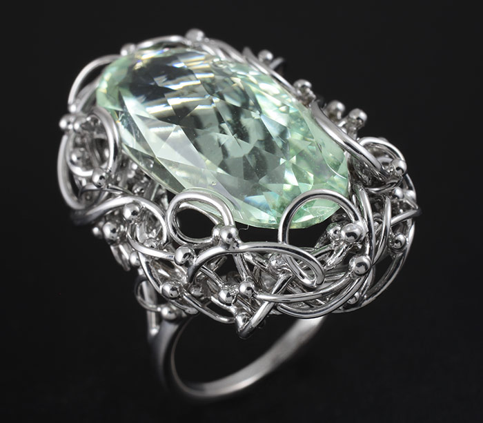 Золото Кольцо с зеленым аметистом