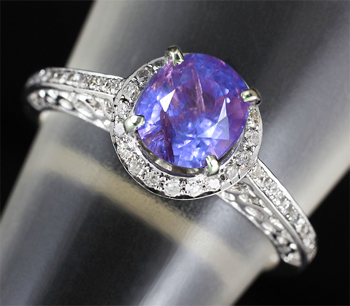 Золото Кольцо с сапфиром и бриллиантами