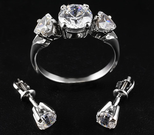 Золото Комплект с кубиком цикрония