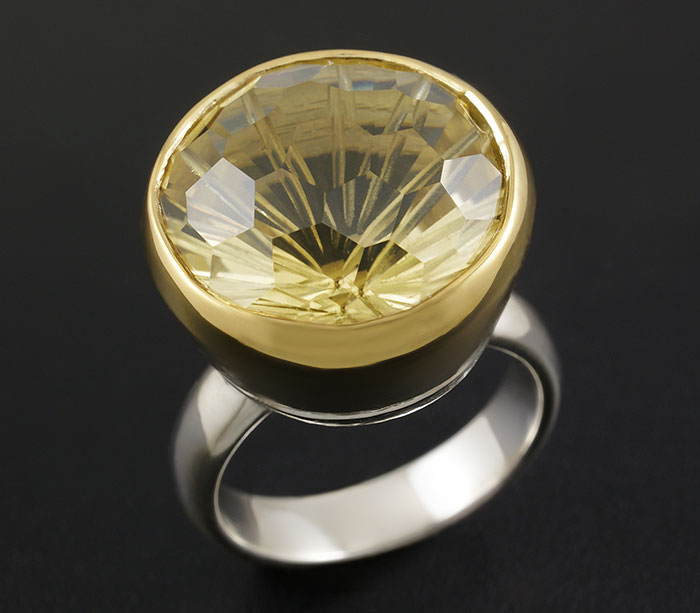 Серебро 925 Кольцо c лимонным цитрином авторской огранки