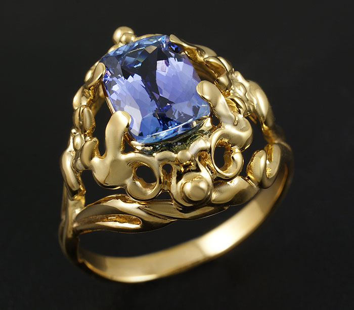 Золото Кольцо с полихромным танзанитом