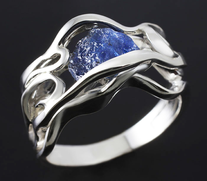 Серебро 925 Кольцо c необработанным синим сапфиром