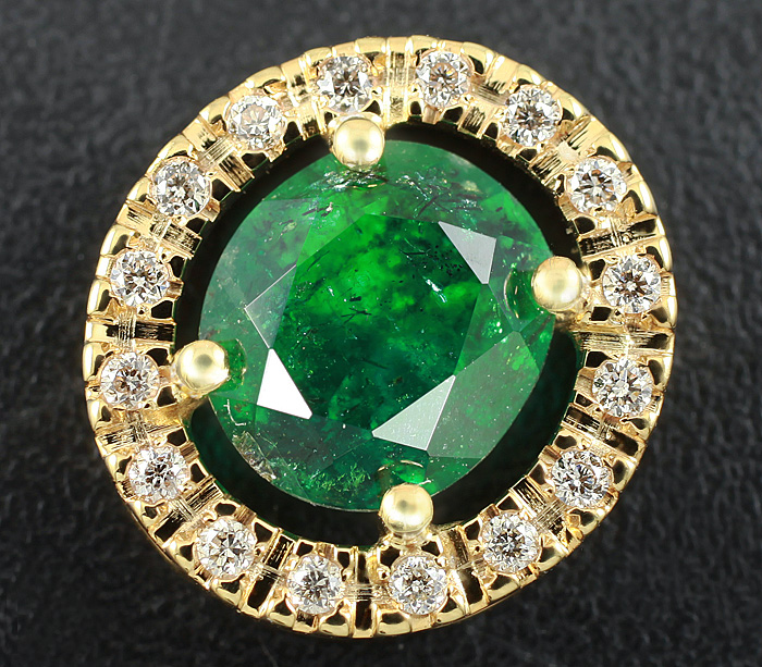 Золото Кулон с уральским изумрудом и бриллиантами
