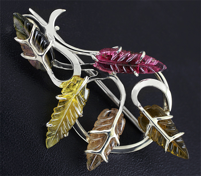 Серебро 925 Кулон/брошь с резными турмалинами