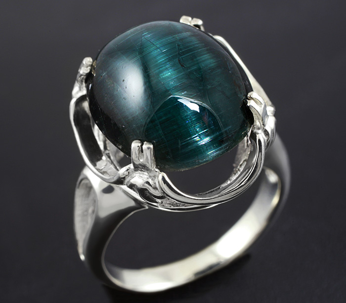 Серебро 925 Кольцо, инкрустированное турмалином