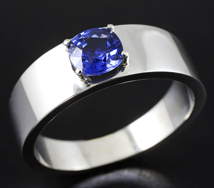 Серебро 925 Кольцо c сапфиром