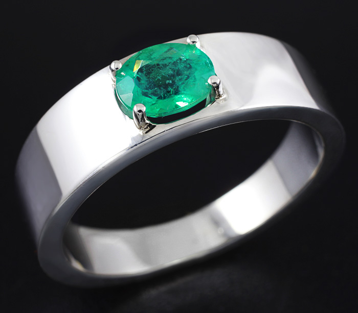 Серебро 925 Кольцо c изумрудом