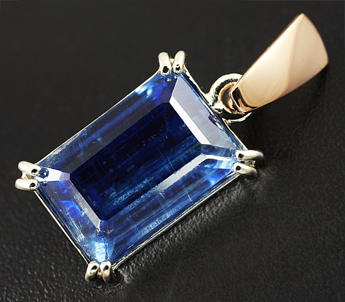 Серебро 925 Кулон с васильковым кианитом