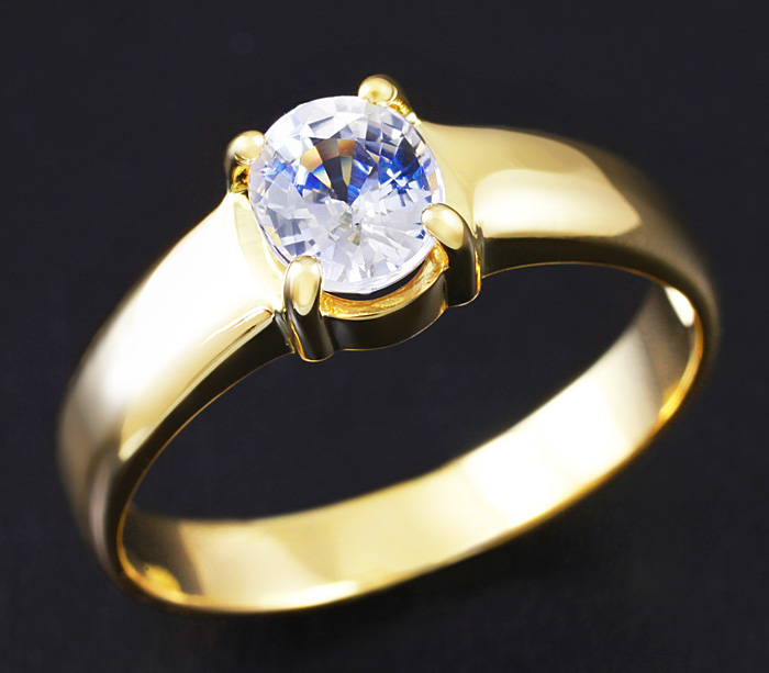 Золото Кольцо с лейкосапфиром