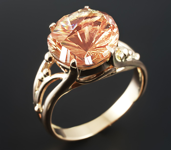 Золото Кольцо с солнечным камнем