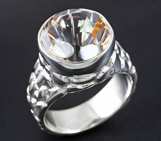 Серебро 925 Кольцо c желтым топазом авторской огранки «Rotating Ribbon»