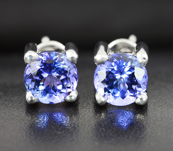 Золото Пусеты с чистейшими танзанитами