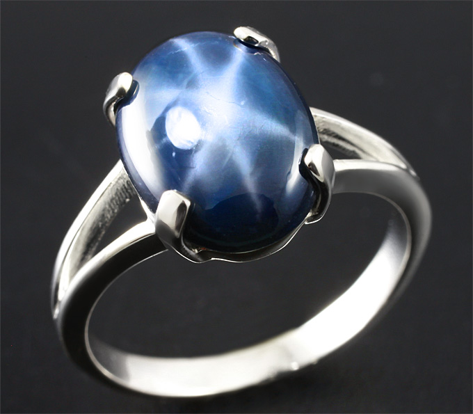 Серебро 925 Кольцо cо звездчатым сапфиром