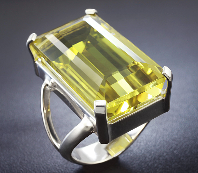 Серебро 925 Кольцо c чистейшим лимонным цитрином