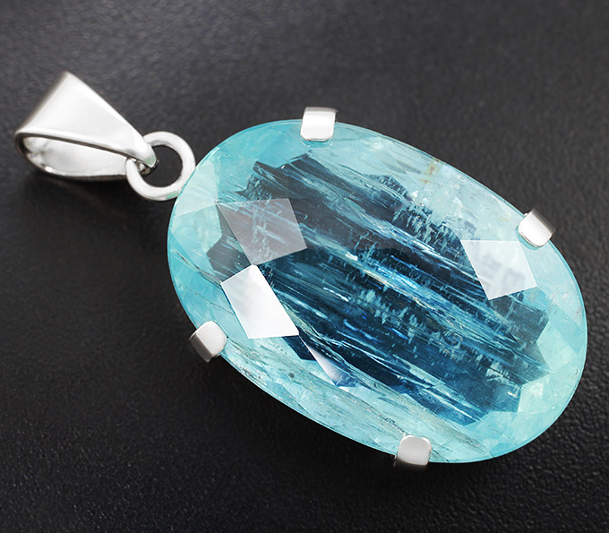 Серебро 925 Кулон с крупным насыщенным аквамарином