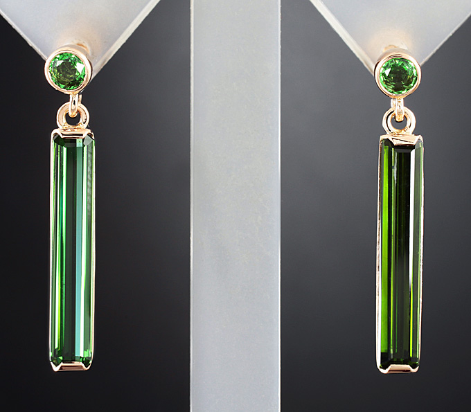Золото Серьги с зелеными турмалинами и цаворитами гранатами