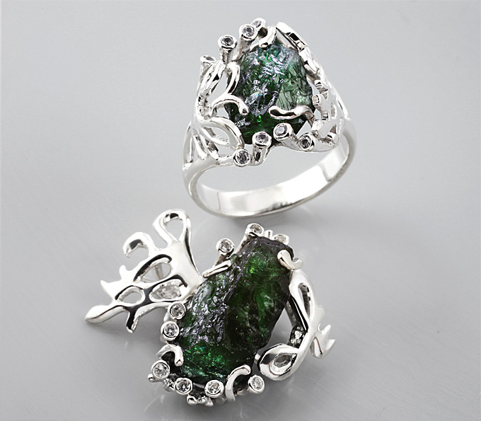 Серебро 925 Комплект (кольцо + кулон) с апатитами и лейкосапфирами