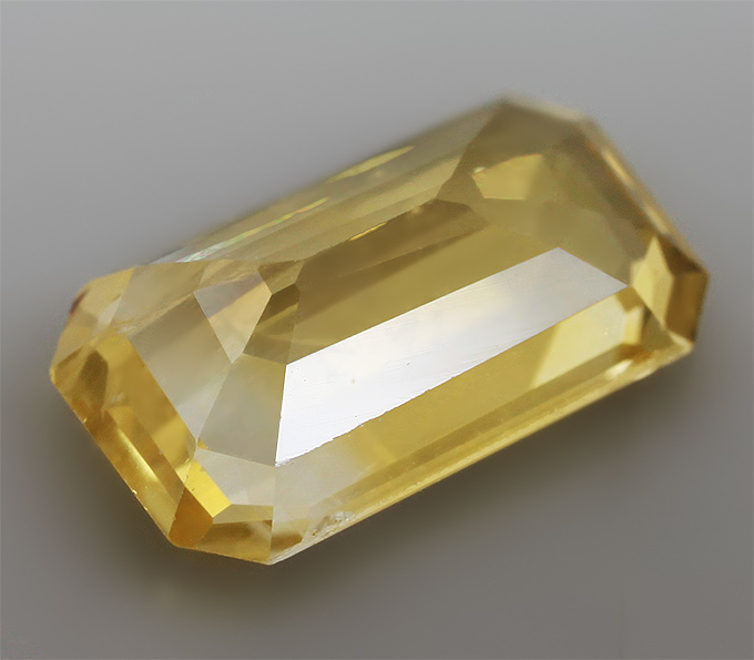 Желтый сапфир 1,1 карат