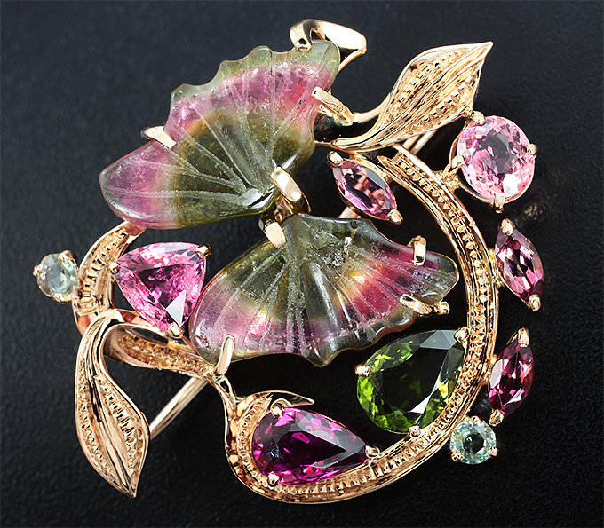 Золото Брошь/кулон с арбузными и разноцветными турмалинами