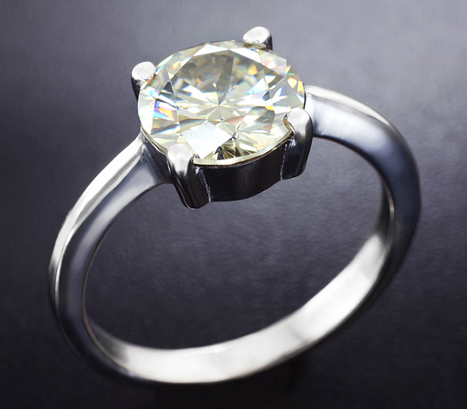 Серебро 925 Кольцо c муассанитом