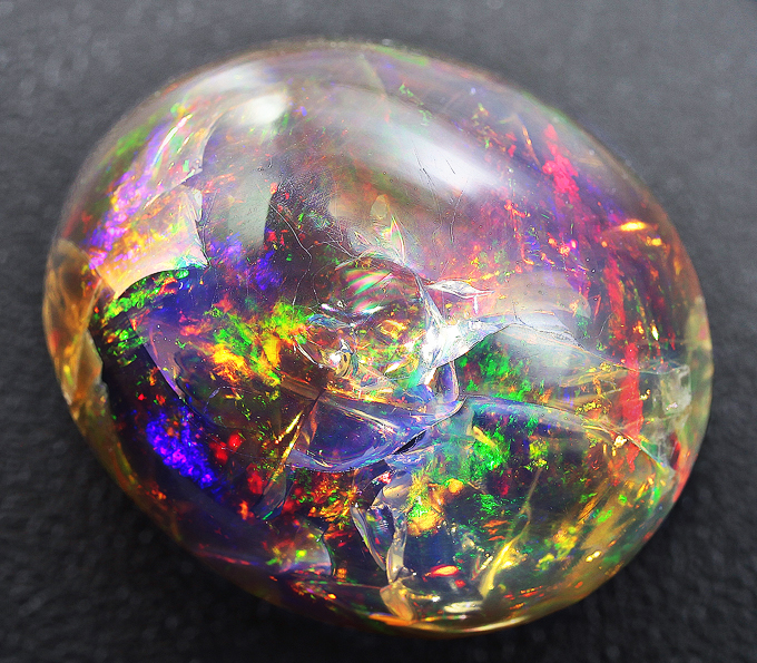 Эксклюзив! Кристаллический черный опал 79,48 карат