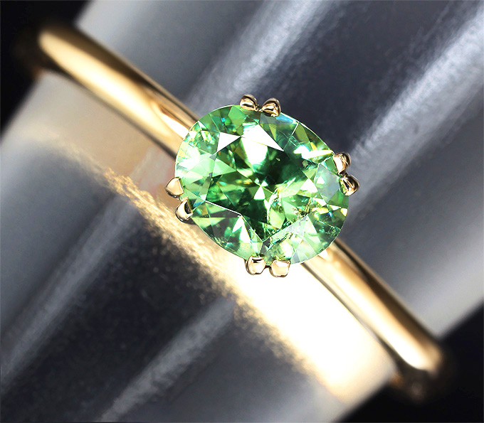 Золото Кольцо с демантоидом