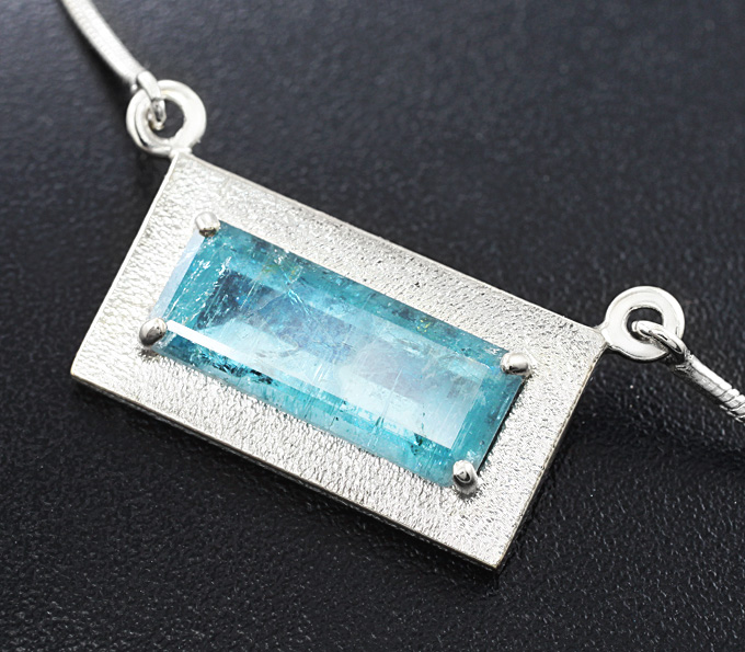 Серебро 925 Кулон на цепочке с сине-зеленым турмалином!
